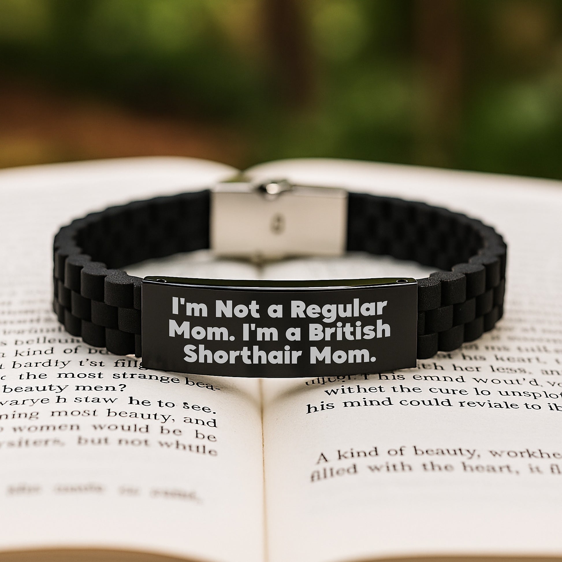British Shorthair Cat Mom Funny Gift Ideas Gifts from Friends, Coworkers, Family, Gifts for British Shorthair Cat Mom, Glide lock Clasp Birthday - Image 2