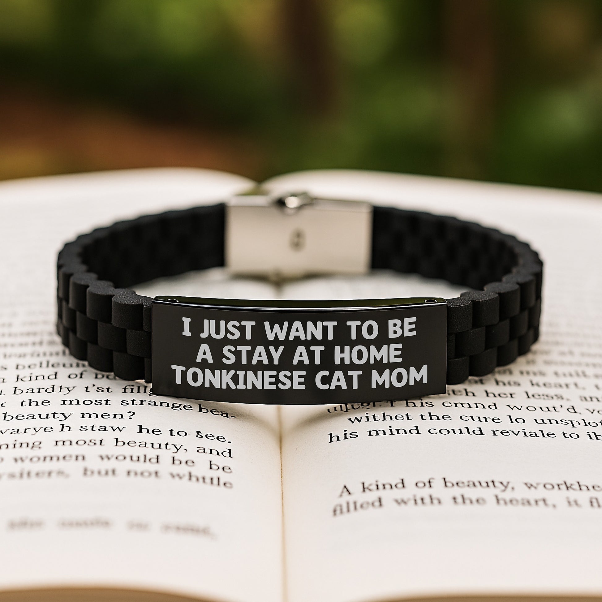 Tonkinese Cat Mom Funny Quote Gifts from Mom to Tonkinese Cat Lover Friends, Adjustable Glide lock Clasp Black Stainless Steel Silicone Jewelry for Graduation Unique Gifts - Image 2
