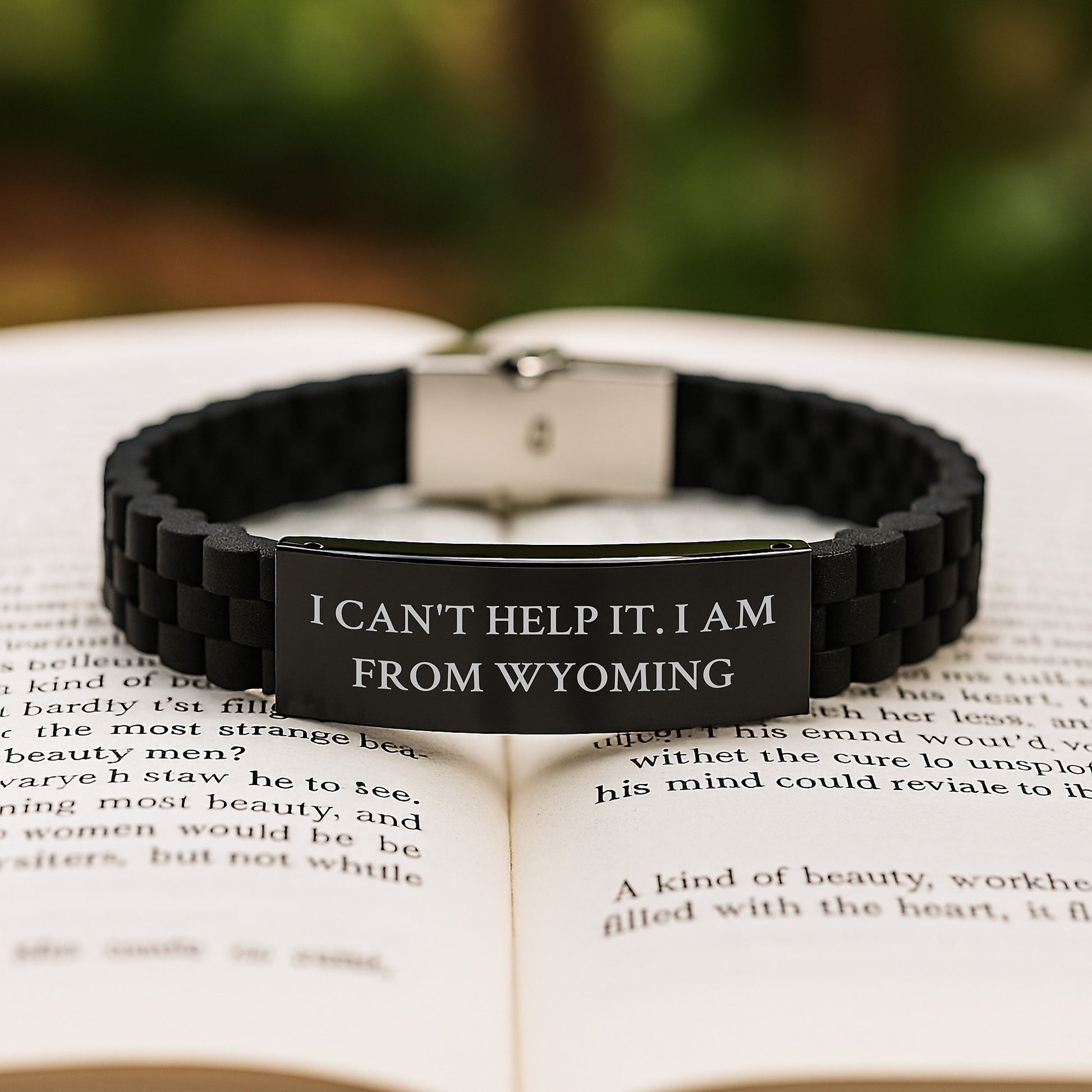 Wyoming Gifts from Friends, Funny Quote Glide lock Clasp Birthday Unique Gifts for Men, Women, Family, 'I Can't Help It. I Am From Wyoming' - Image 2
