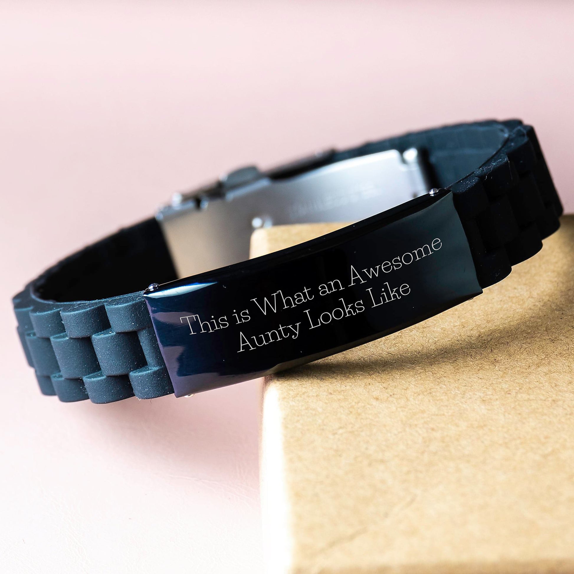 Aunty Gifts from Friends, Inspirational Glide lock Clasp Bracelet for Aunty, 'This Is What An Awesome Aunty Looks Like' Quote, Adjustable Black Stainless Steel and Silicone, Graduation Unique Gifts - Image 3